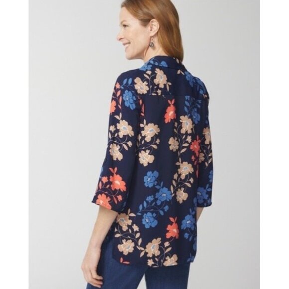 Women's Floral Troupe Shirt in Midnight Dark Blue Size Small | Chico's 1748 - Picture 4 of 5